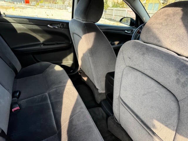 Used 2010 Chevrolet Impala LT image 17