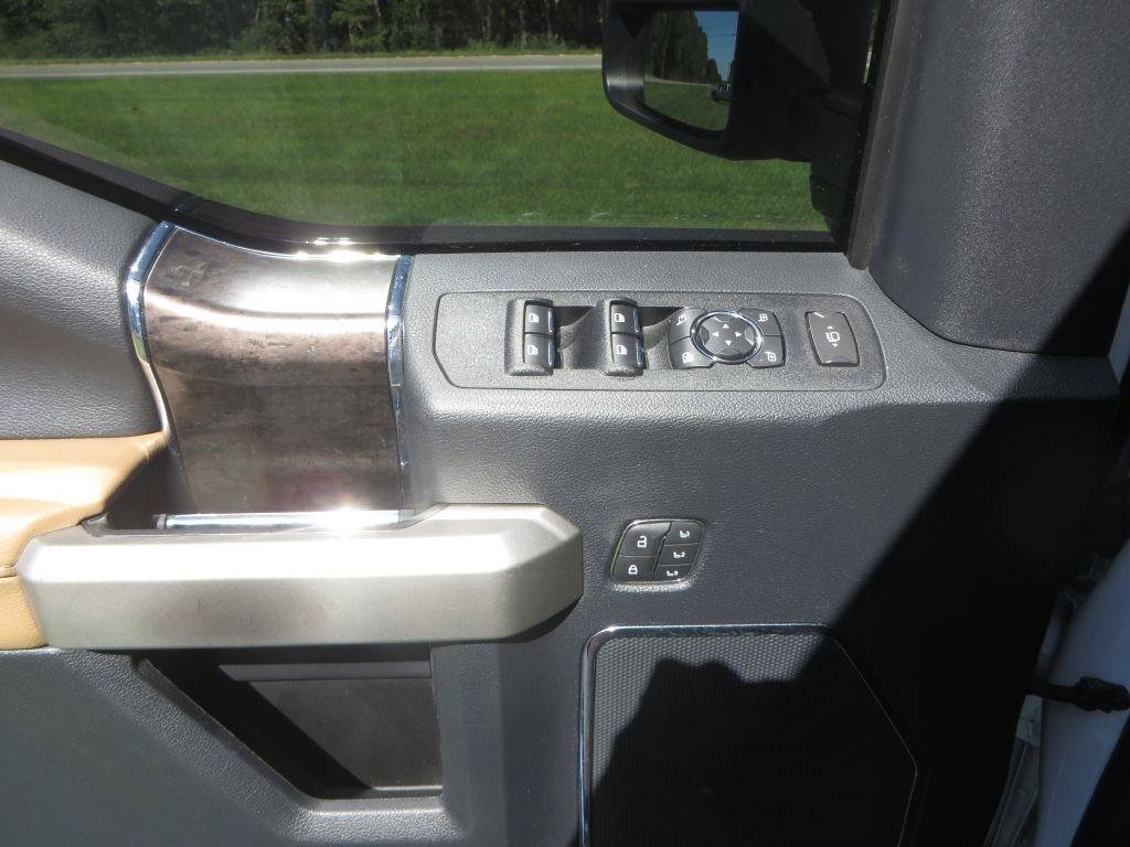 Used 2022 Ford F250 Lariat w/ Lariat Value Package AWD/4WD image 25