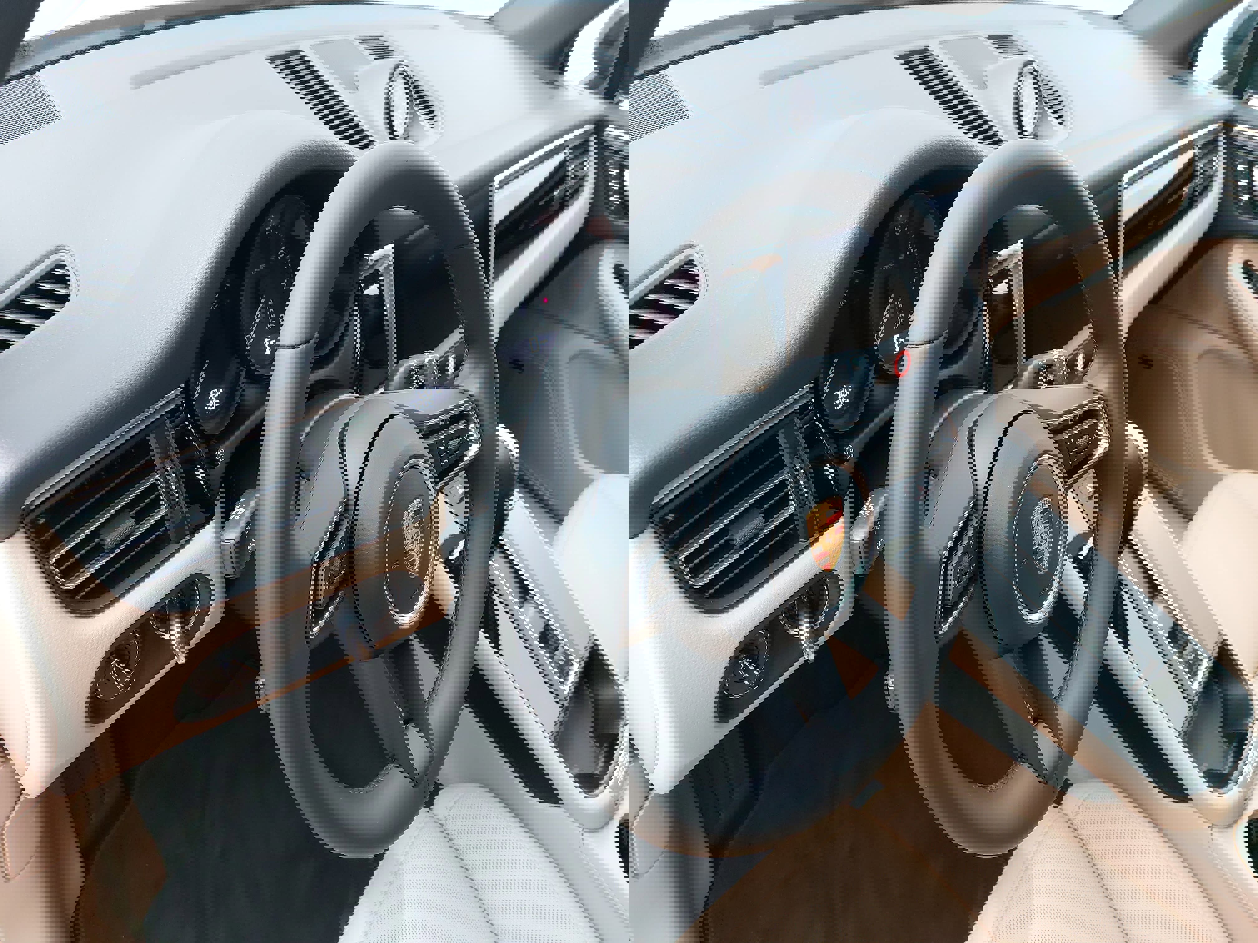 Certified 2026 Porsche Macan image 18