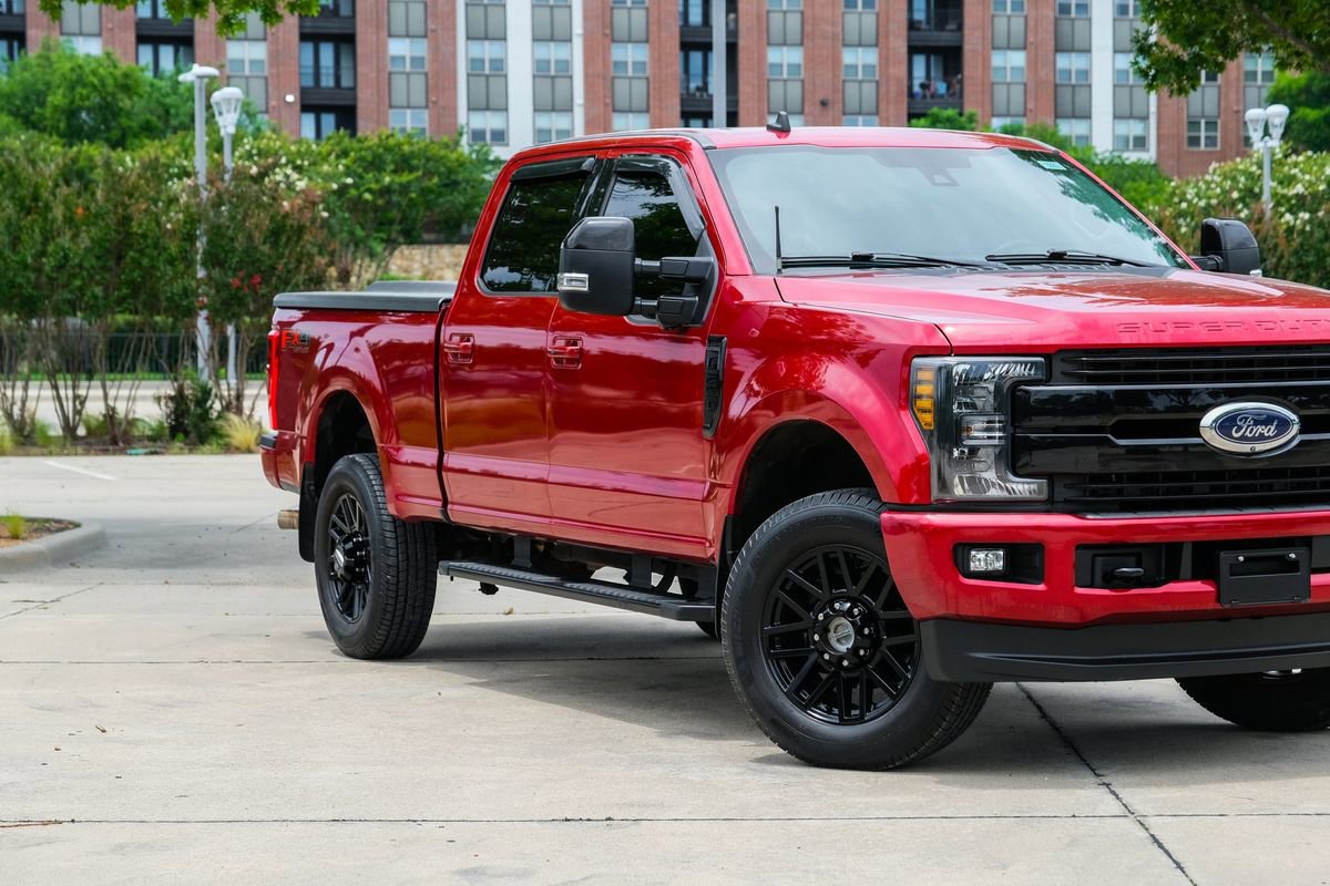 Used 2019 Ford F250 Lariat w/ Lariat Ultimate Package AWD/4WD image 3