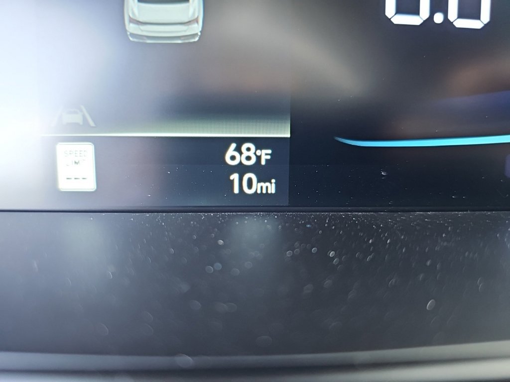 New 2026 Hyundai Elantra SEL Sport FWD image 17