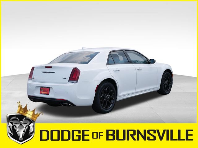 Used 2021 Chrysler 300 Touring L AWD/4WD image 9