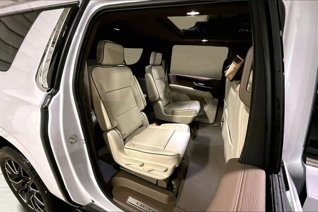 New 2026 GMC Yukon XL Denali image 13