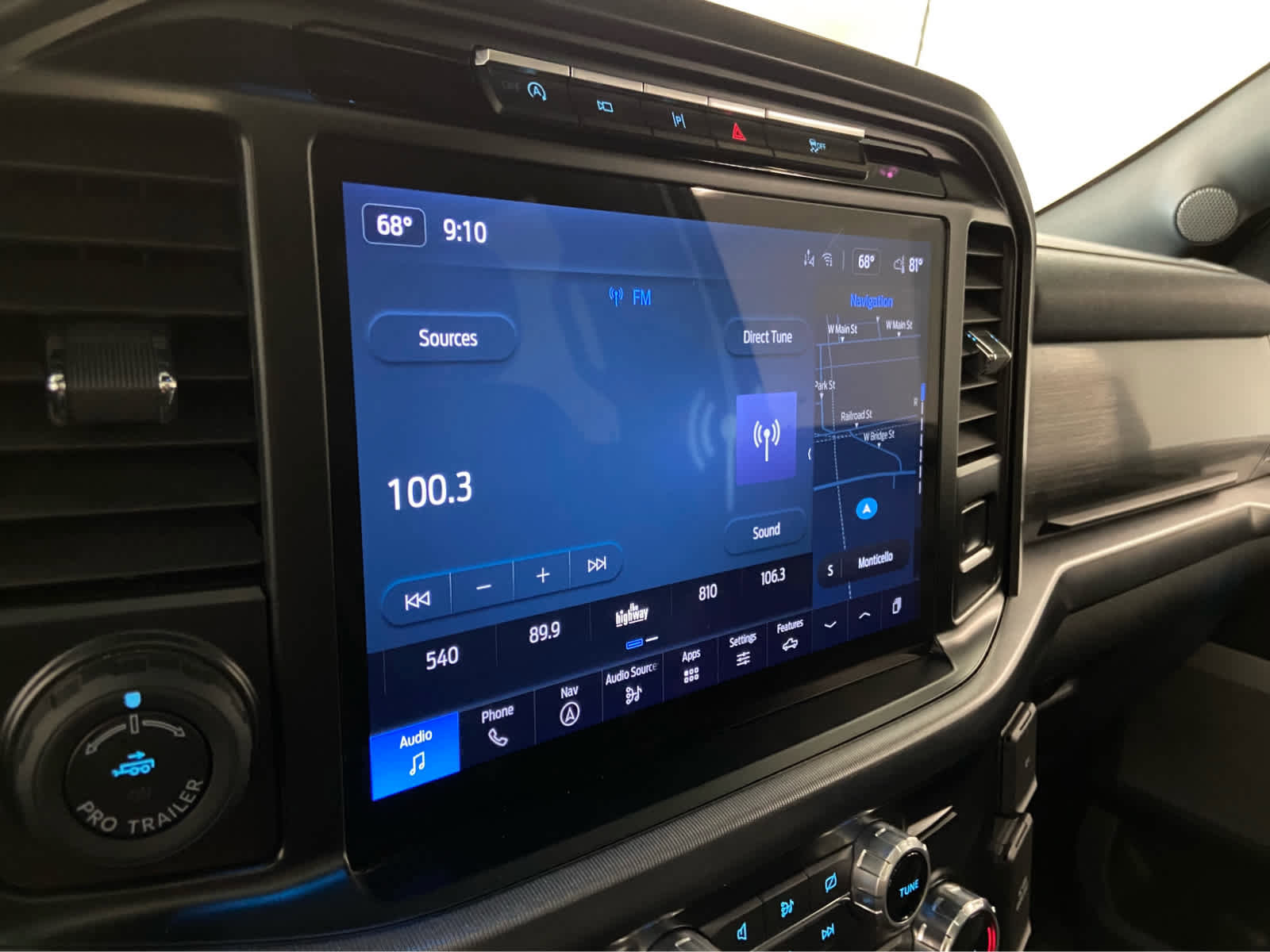 Used 2024 Ford F150 Lariat w/ Bed Utility Package image 28