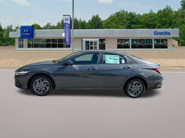 New 2026 Hyundai Elantra Hybrid FWD image 8