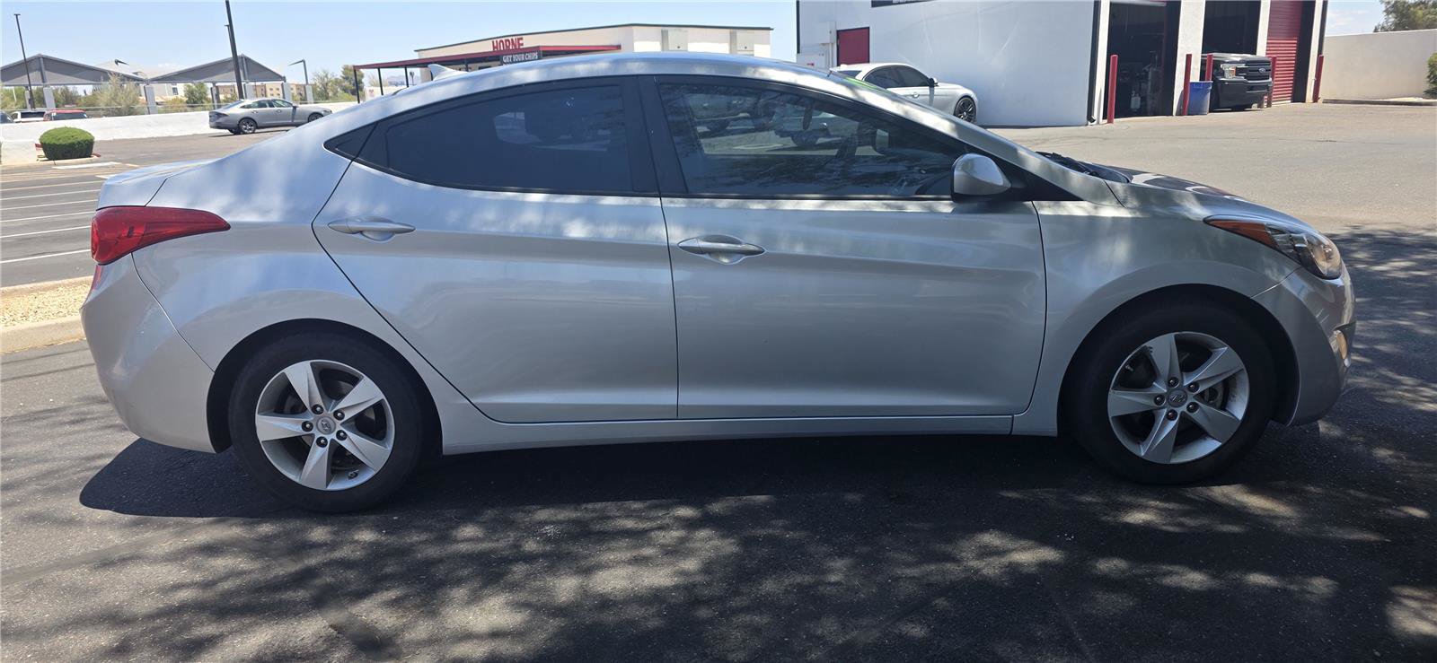 Used 2013 Hyundai Elantra GLS w/ Preferred Pkg FWD image 4