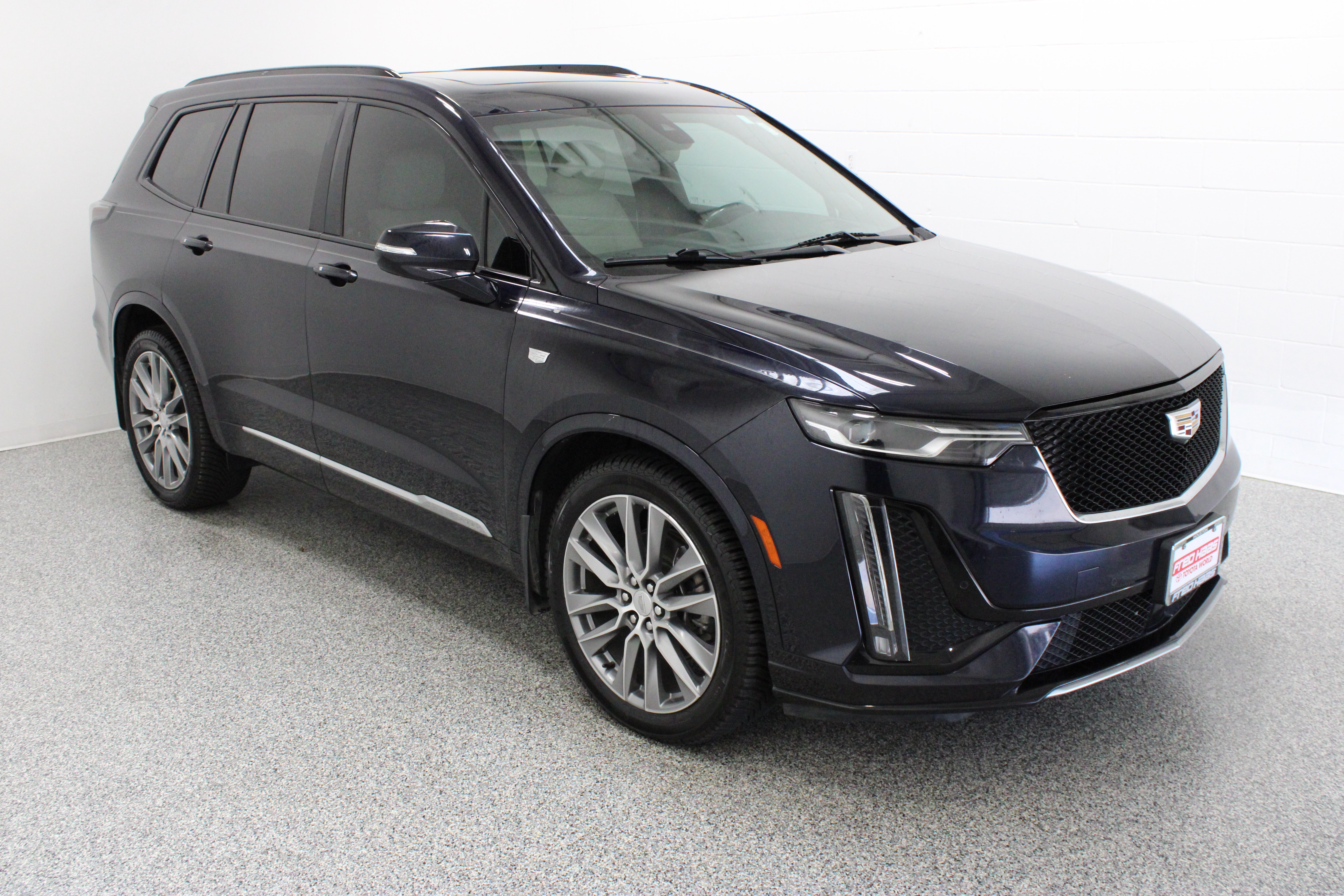 Used 2021 Cadillac XT6 Sport AWD/4WD image 4
