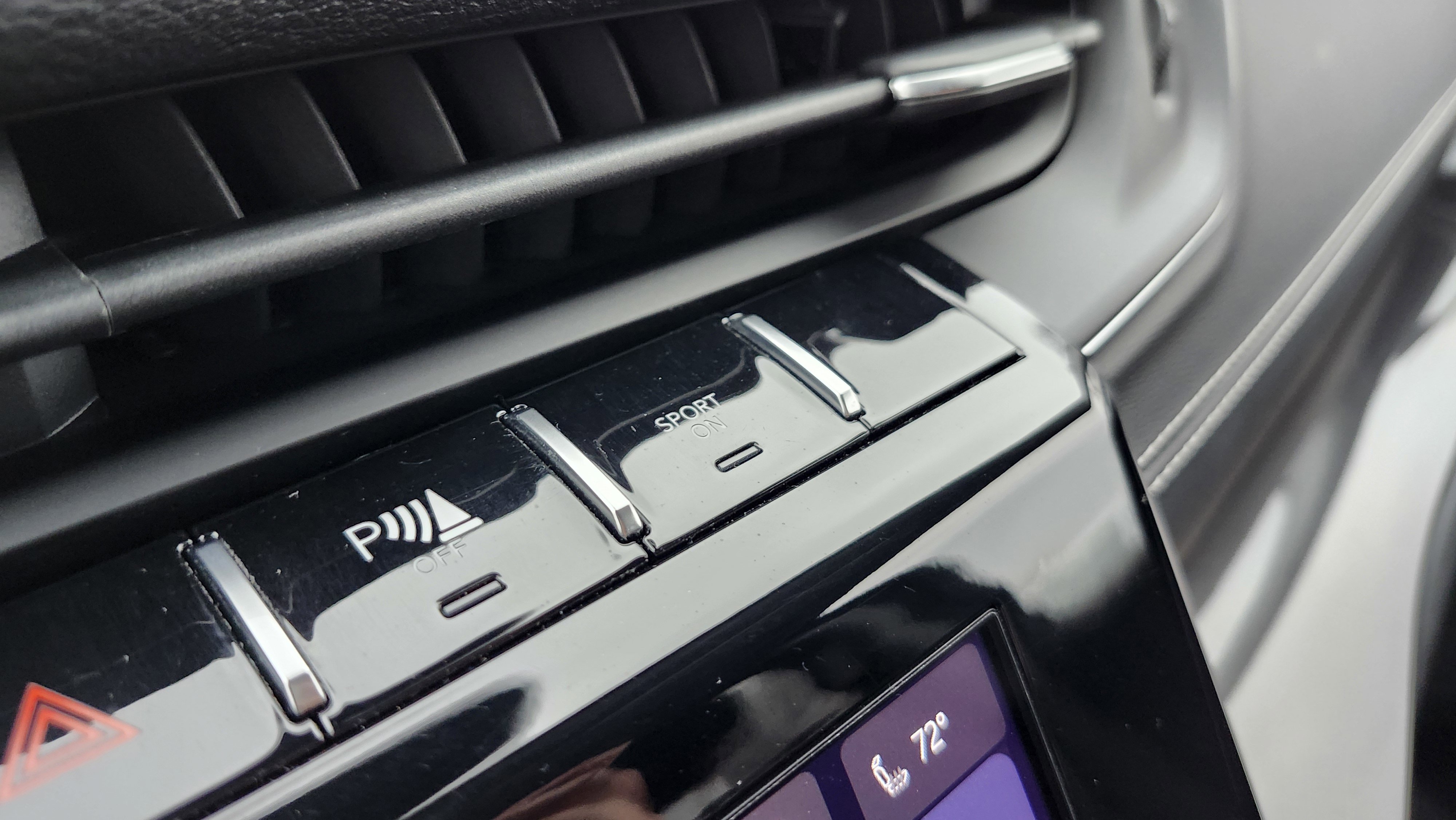 Used 2022 Jeep Grand Cherokee L Laredo w/ Luxury Tech Group I image 8