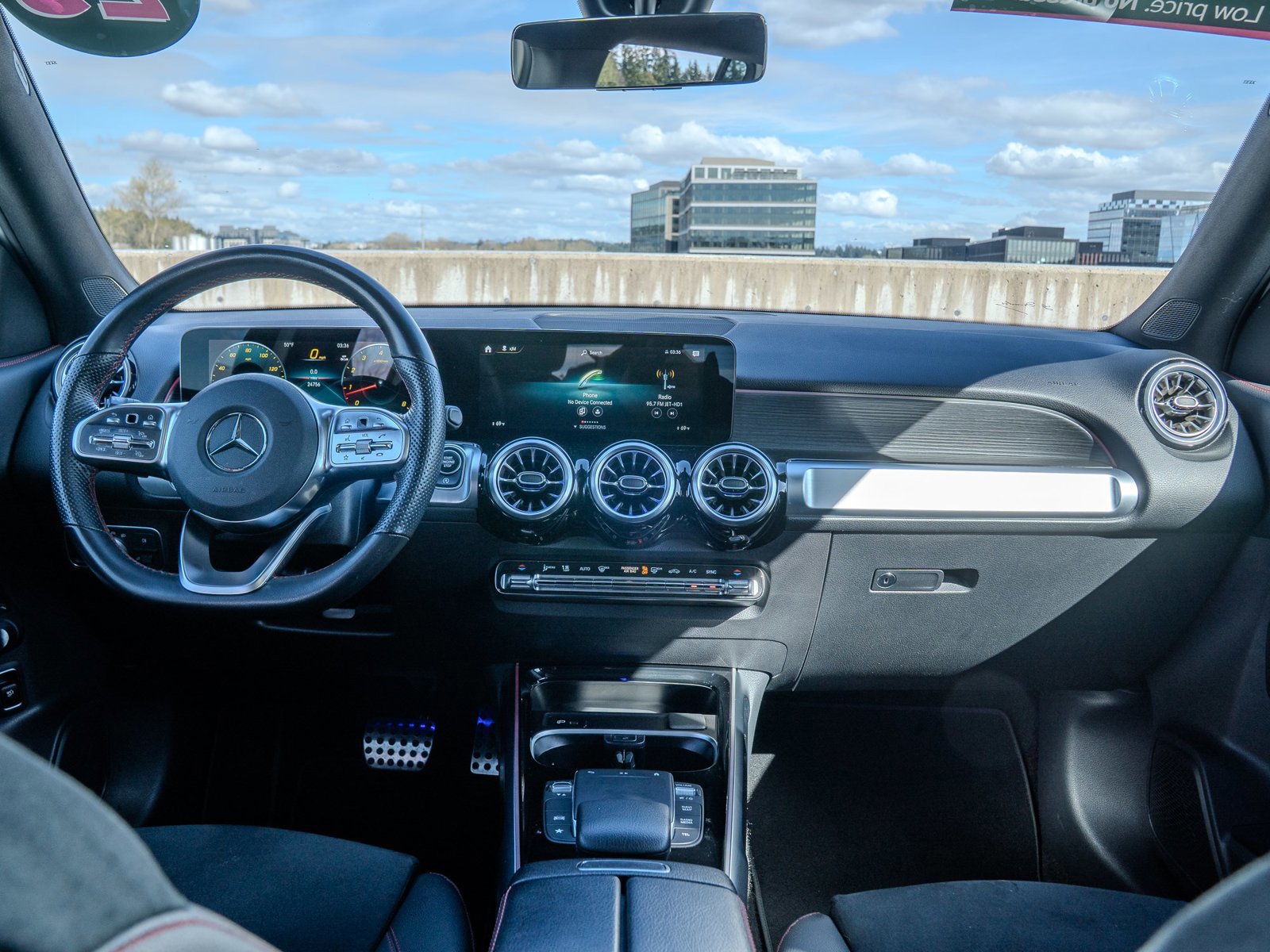 Certified 2023 Mercedes-Benz GLB 250 4MATIC image 18