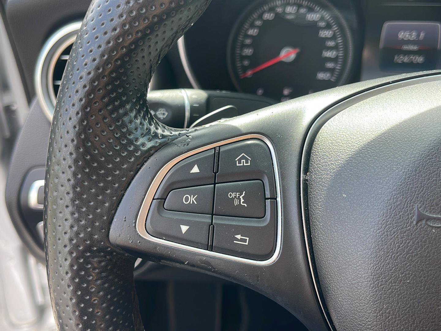 Used 2016 Mercedes-Benz C 300 4MATIC Sedan image 20