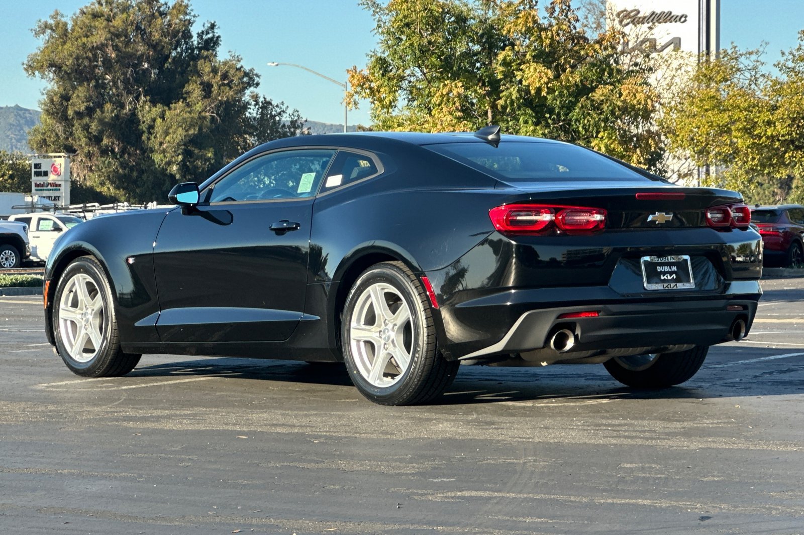 Used 2023 Chevrolet Camaro LT w/ Technology Package RWD image 6