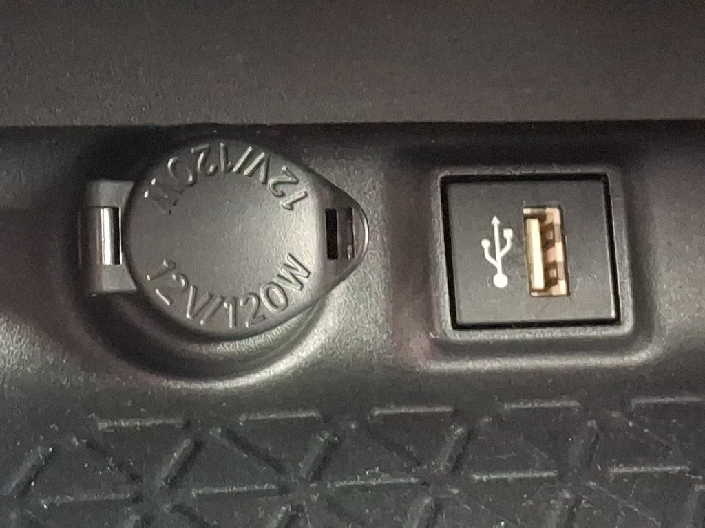 Certified 2025 Toyota RAV4 XLE AWD/4WD image 22