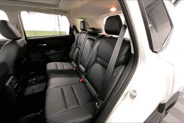 New 2025 Nissan Rogue SL w/ Tech Package AWD/4WD image 10