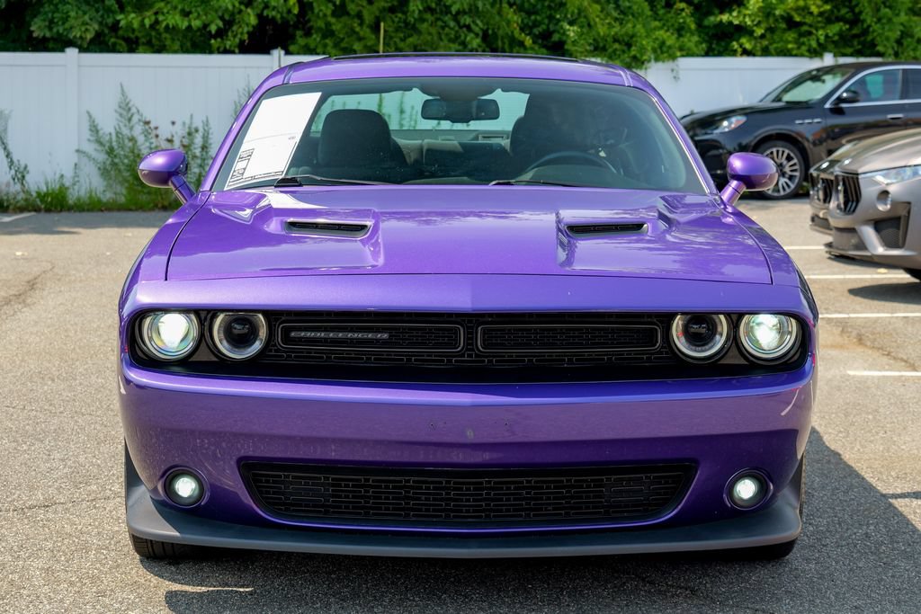 Used 2018 Dodge Challenger SXT w/ Blacktop Package RWD image 2