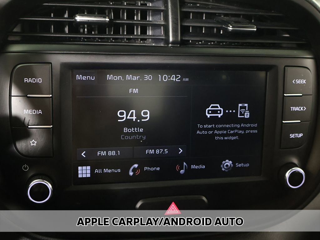 Used 2025 Kia Soul LX w/ LX Technology Package FWD image 6