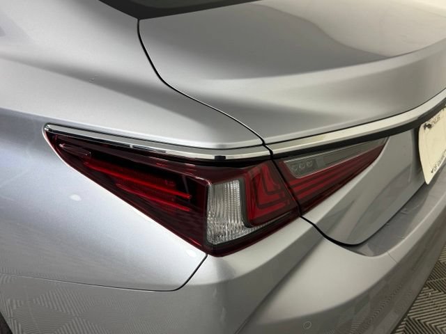 Certified 2024 Lexus ES 350 w/ Premium Package FWD image 14