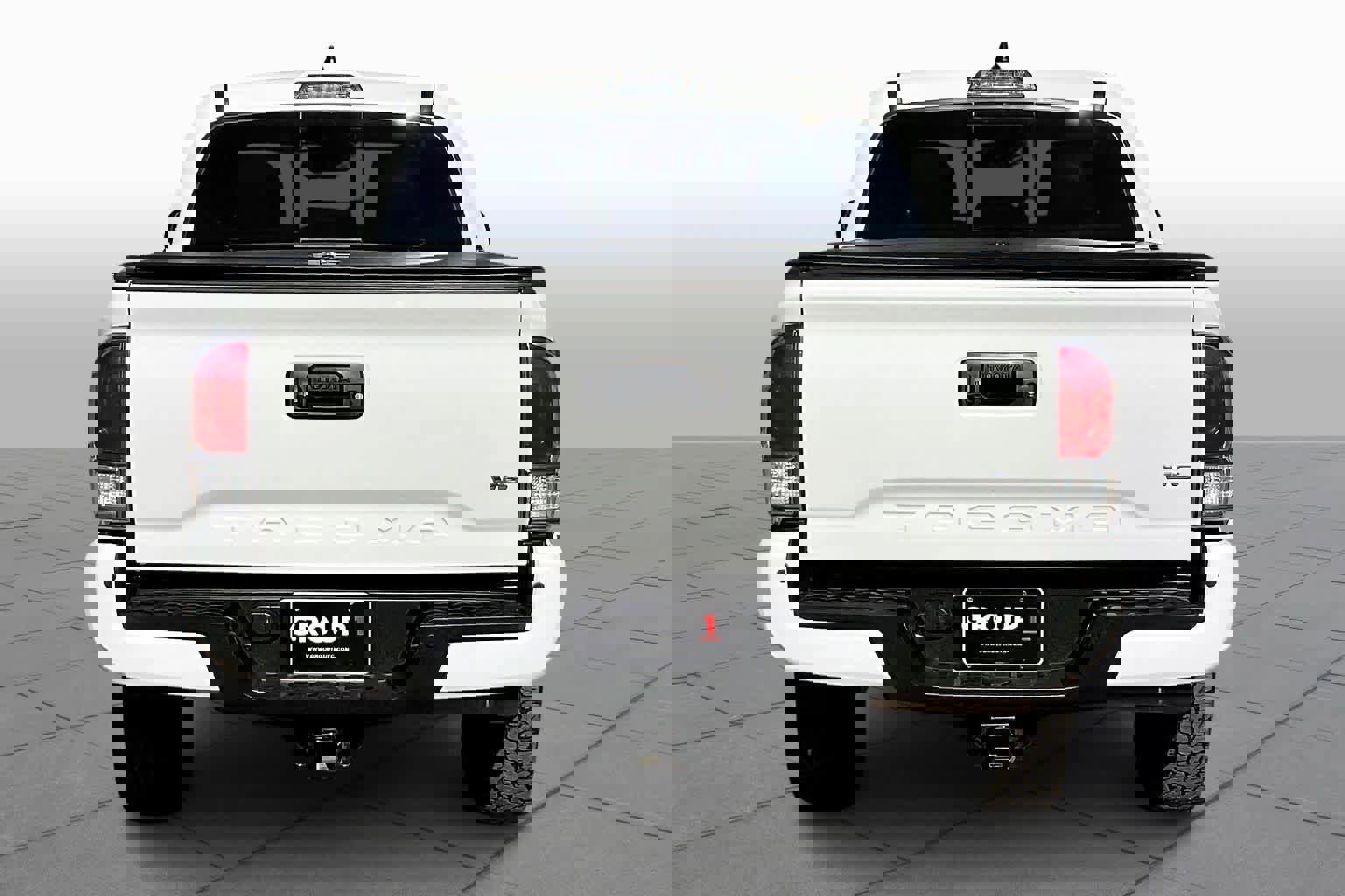 Used 2023 Toyota Tacoma TRD Off-Road image 4