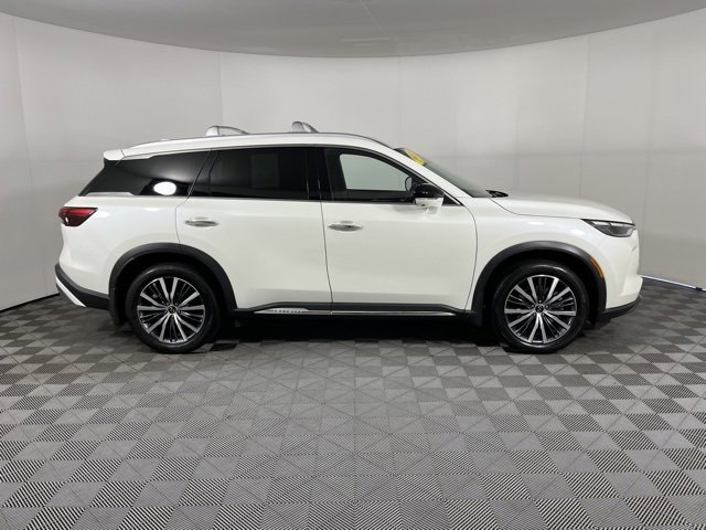 Used 2023 INFINITI QX60 Sensory w/ Vision Package image 8