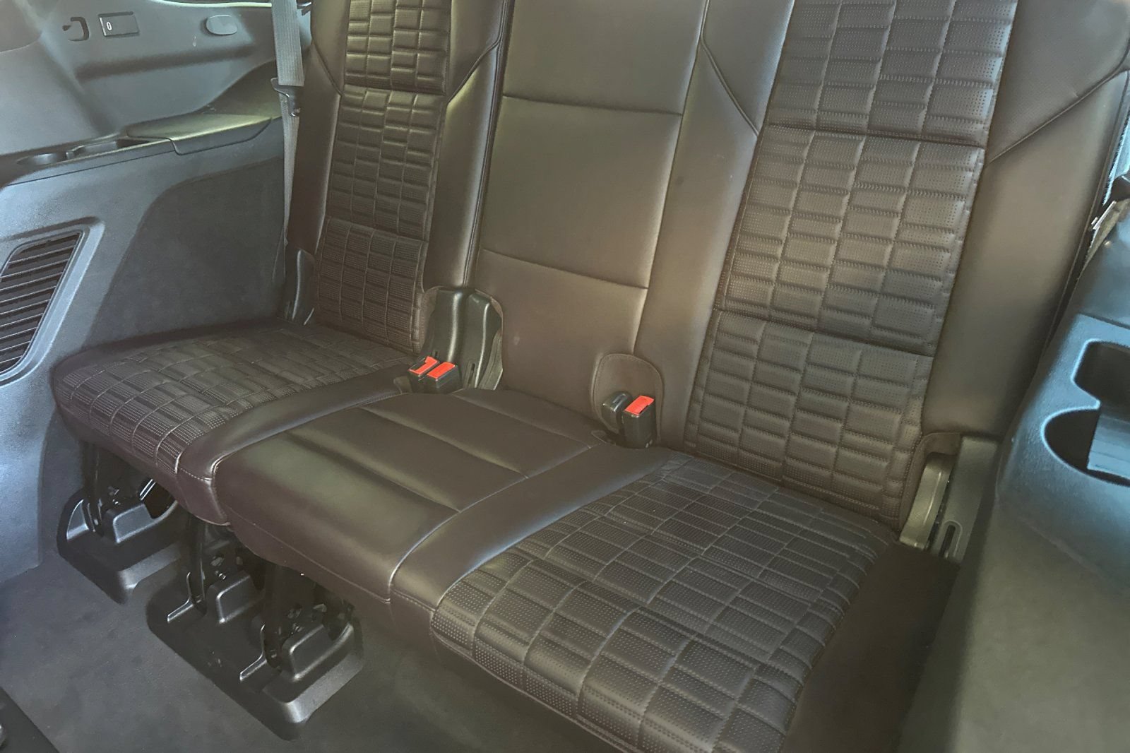Used 2021 Cadillac Escalade Sport Platinum AWD/4WD image 17
