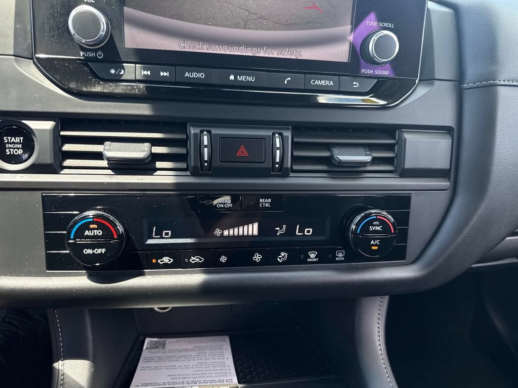 Used 2025 Nissan Pathfinder S AWD/4WD image 24