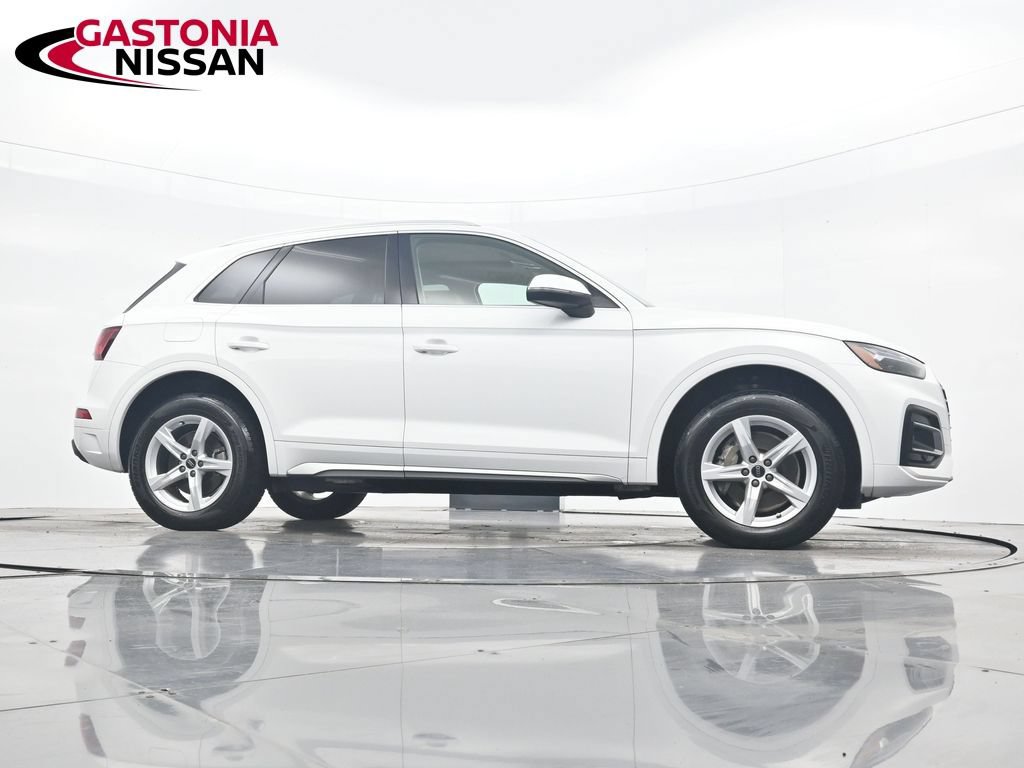 Used 2023 Audi Q5 2.0T Premium w/ Convenience Package AWD/4WD image 36