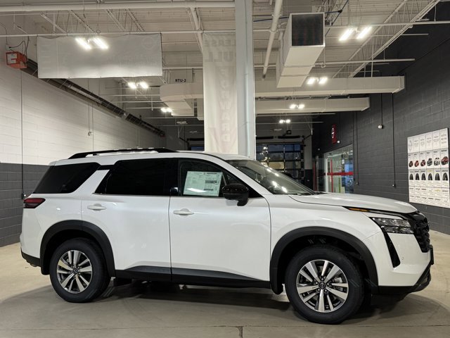 New 2026 Nissan Pathfinder SL image 5