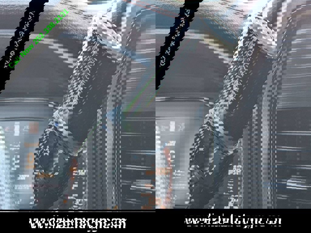 Used 2021 Nissan Titan PRO-4X w/ Pro-4x Convenience Package image 33