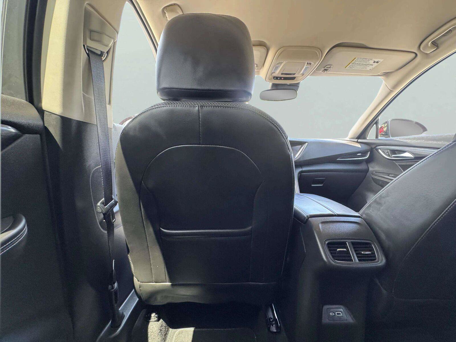 Used 2021 Buick Envision Preferred AWD/4WD image 41