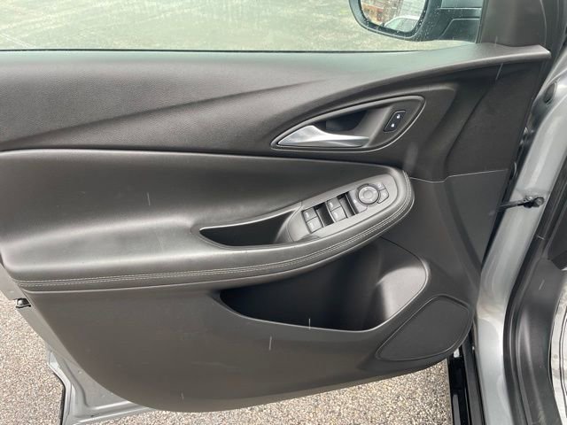 Used 2024 Buick Encore GX Sport Touring image 8