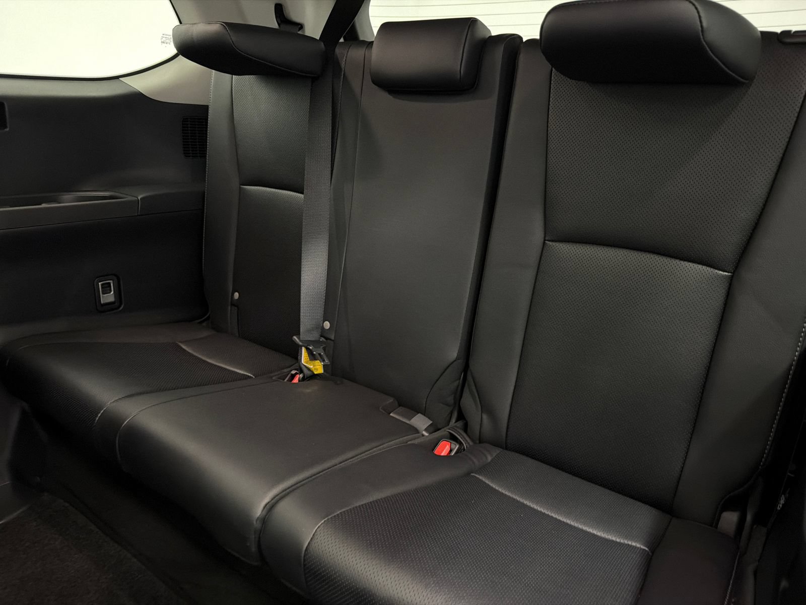 Used 2025 Toyota Grand Highlander AWD image 17
