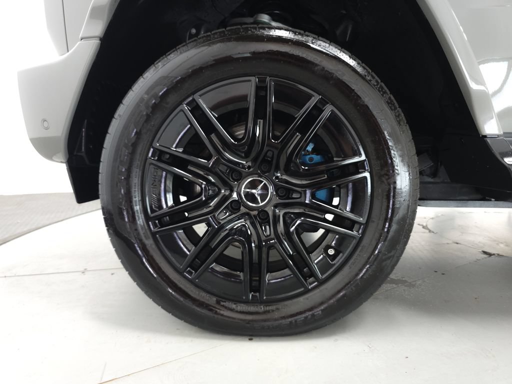 Used 2025 Mercedes-Benz G 580 w/ EQ Technology image 36