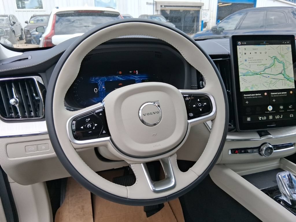 New 2026 Volvo XC60 T8 Ultra w/ Protection Package Premier AWD/4WD image 12