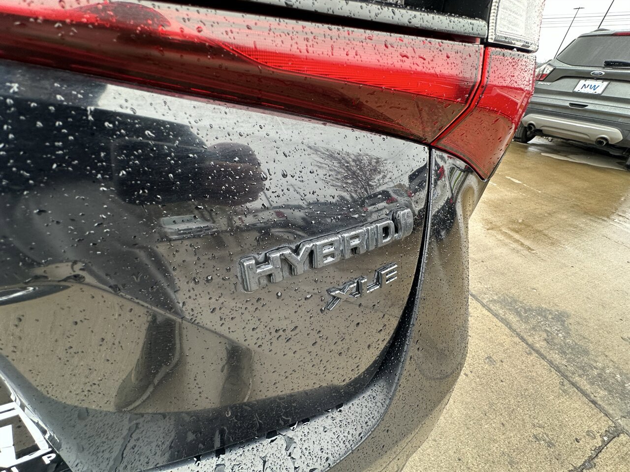 Used 2022 Toyota Prius AWD image 38