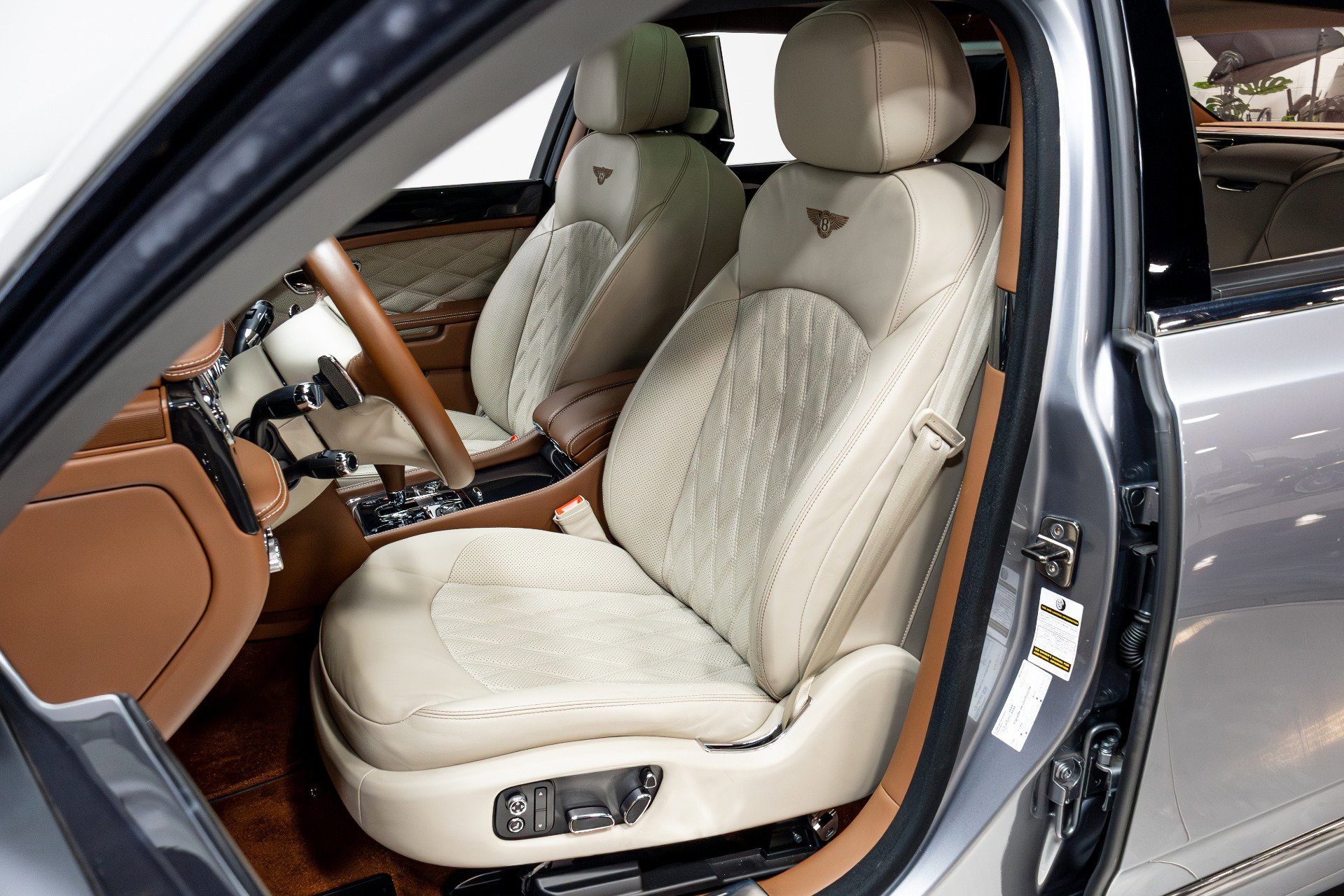 Used 2017 Bentley Mulsanne Speed image 6