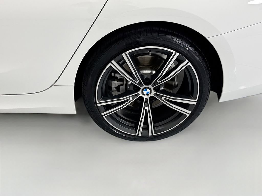 Certified 2024 BMW 330i Sedan w/ Convenience Package RWD image 30