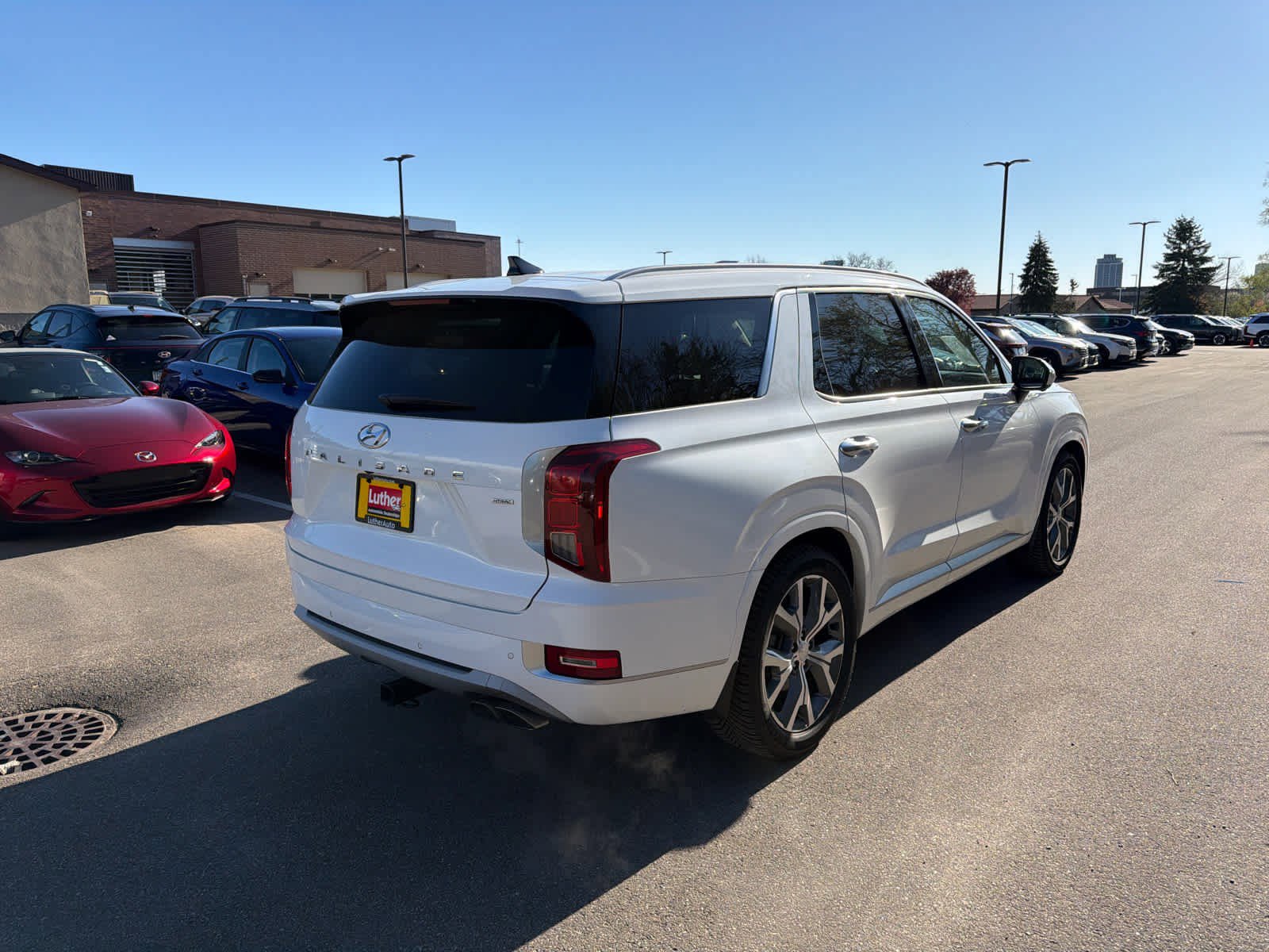 Used 2021 Hyundai Palisade Limited AWD/4WD image 2