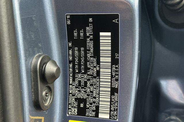 Used 2016 Toyota Highlander Limited image 35