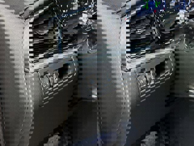 Used 2024 Cadillac XT6 Premium Luxury image 11