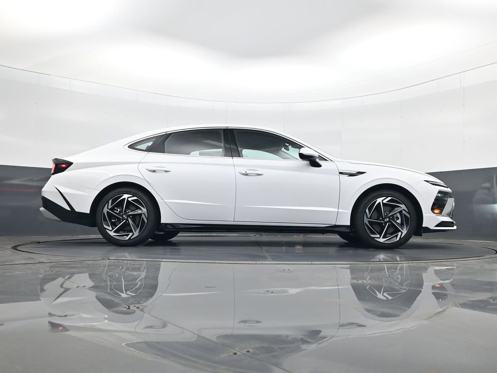 New 2026 Hyundai Sonata SEL AWD/4WD image 24