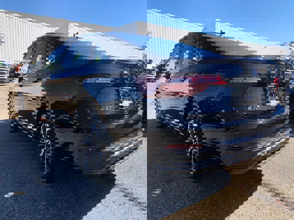 Used 2024 Volkswagen Jetta S image 4