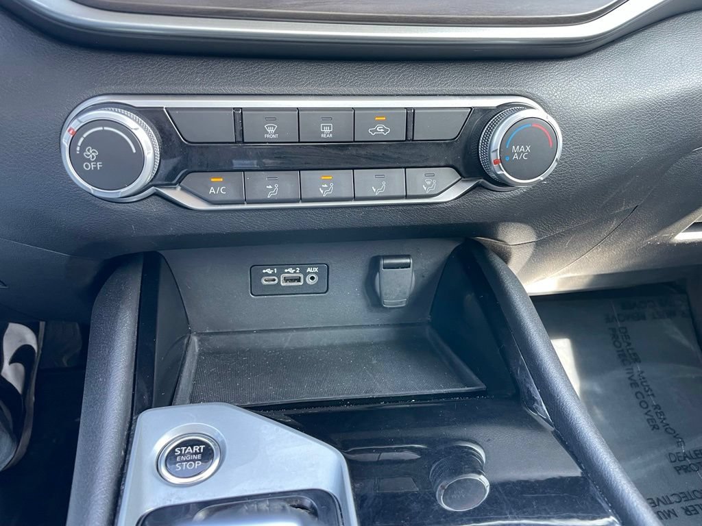 Used 2024 Nissan Altima 2.5 SV FWD image 11