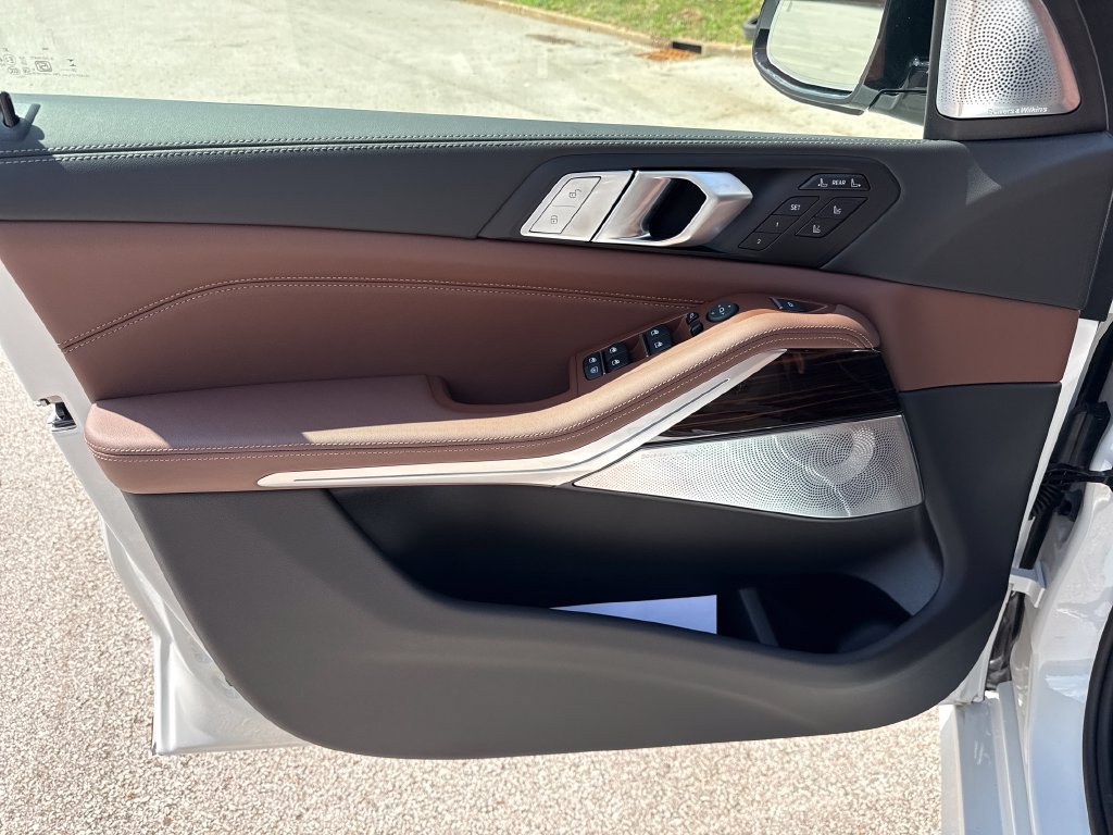 New 2027 BMW X7 M60i AWD/4WD image 12