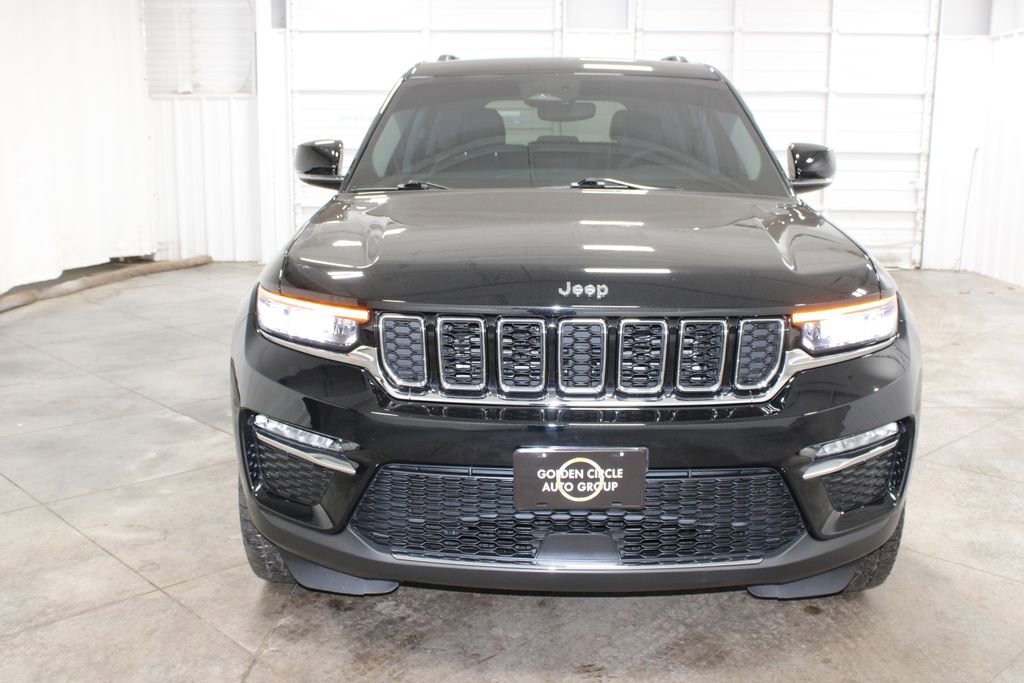 Used 2023 Jeep Grand Cherokee Limited image 3