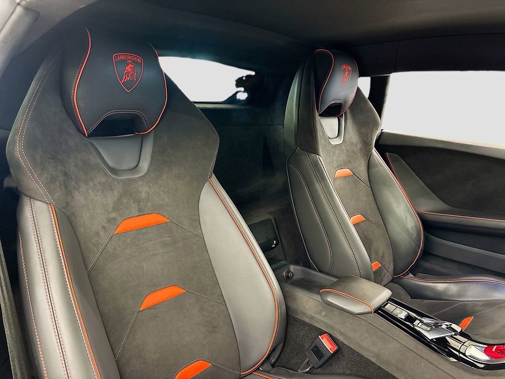 Used 2024 Lamborghini Huracan Tecnica image 14