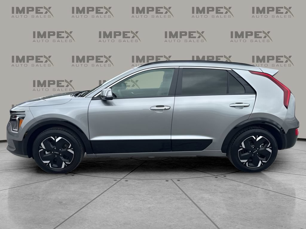 Used 2025 Kia Niro Wind w/ Wind Preserve Package FWD image 2
