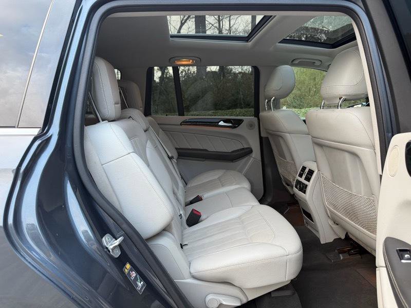 Used 2016 Mercedes-Benz GL 450 4MATIC image 28