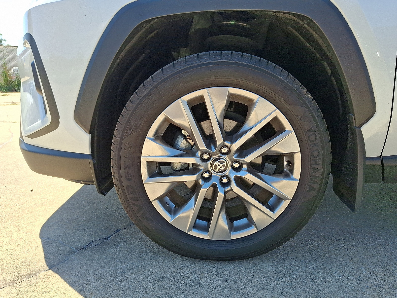 Used 2024 Toyota RAV4 Limited image 28