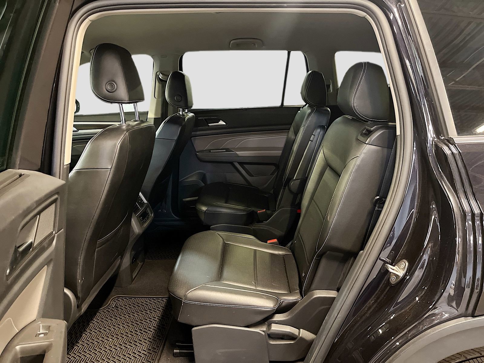 Used 2022 Volkswagen Atlas SE image 23