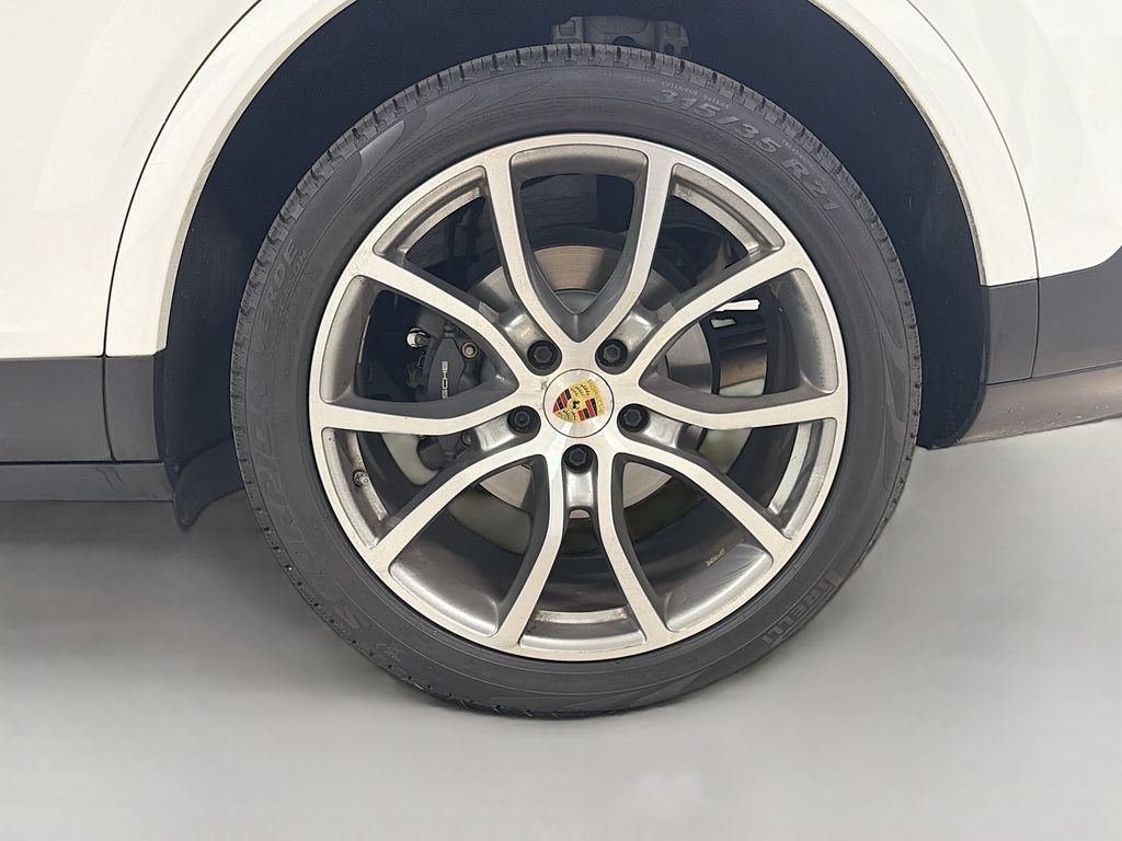 Certified 2020 Porsche Cayenne AWD/4WD image 35