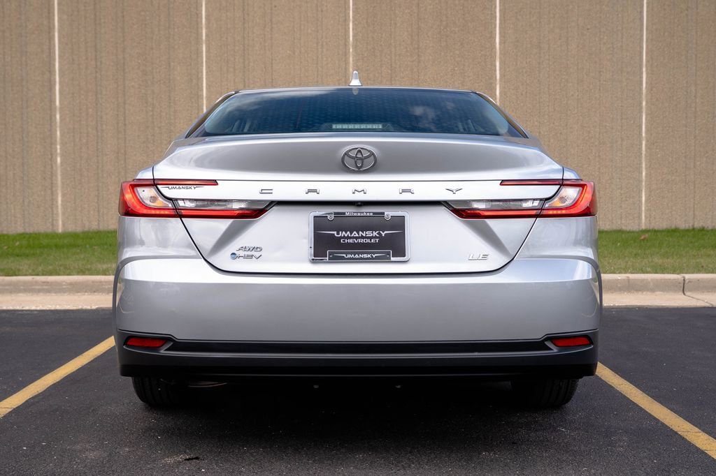 Used 2025 Toyota Camry LE AWD/4WD image 8